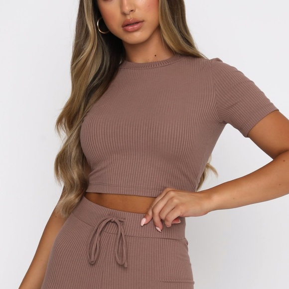 White Fox Boutique Tops - white fox crop top tee
